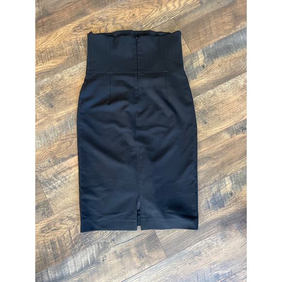 NIFE High Waisted Black, Fitted, Knee Length Pencil Skirt (2/EU36) - Picture 5 of 7